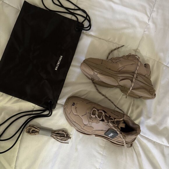 BALENCIAGA TRIPLE S SNEAKERS - Picture 3 of 4